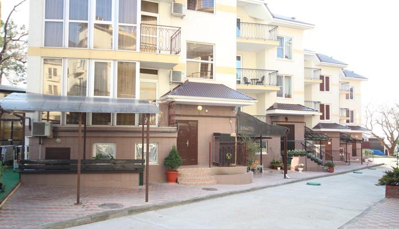 Виктория (ул. Луначарского)