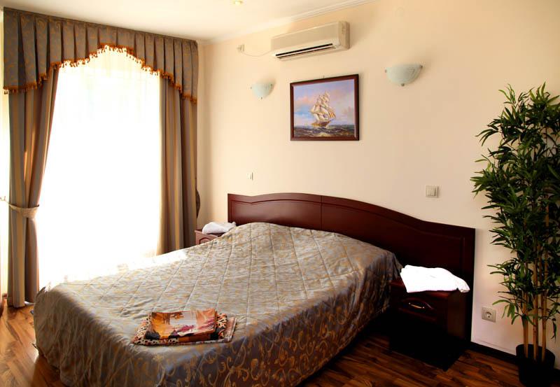 Виктория (ул. Луначарского)