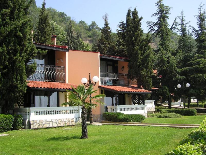 Villas Elenite