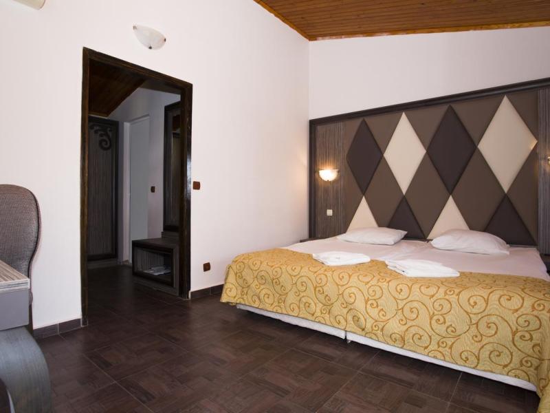 Villas Elenite