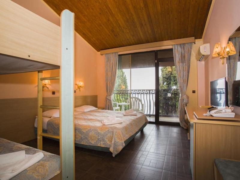 Villas Elenite