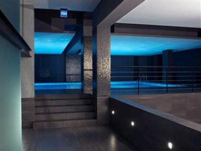 Riverside Hotel & Spa