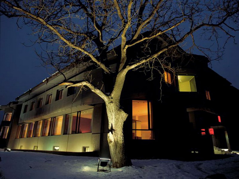 Riverside Hotel & Spa