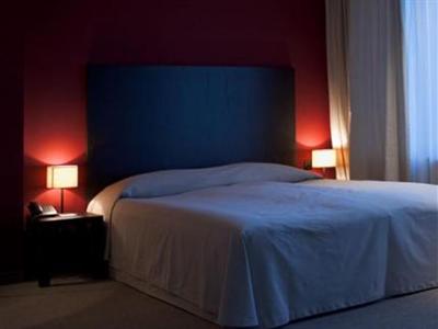 Riverside Hotel & Spa