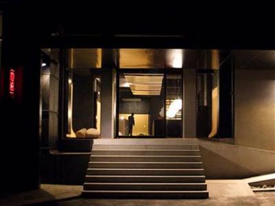 Riverside Hotel & Spa