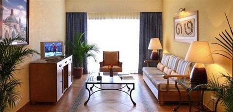 Barcelo Maya Tropical