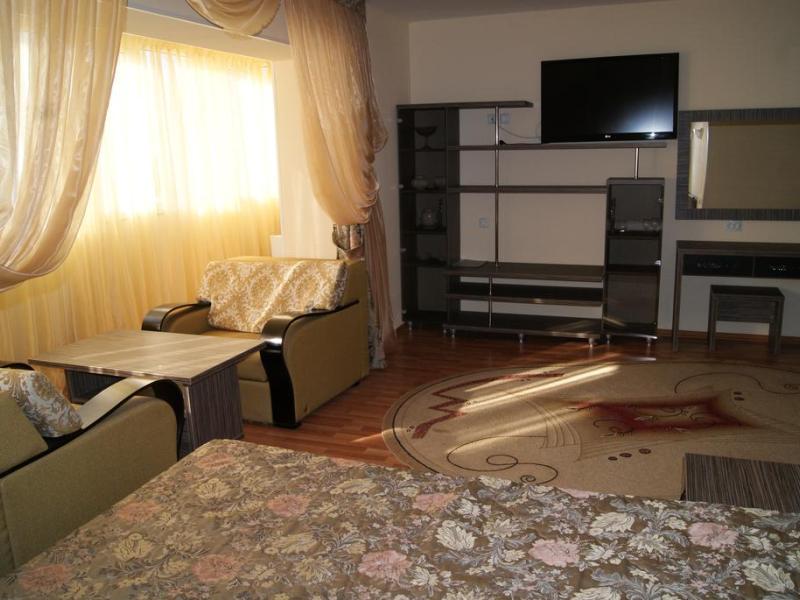 Восток (Новомихайловский)