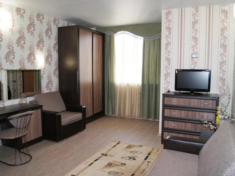 Восток (Новомихайловский)