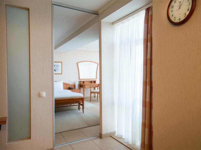 Apri Hotel