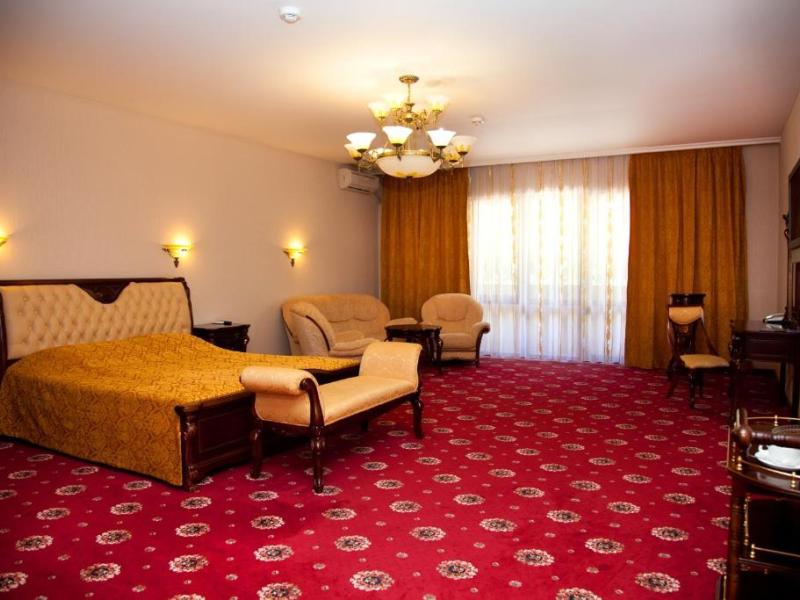 Гала Плаза Отель