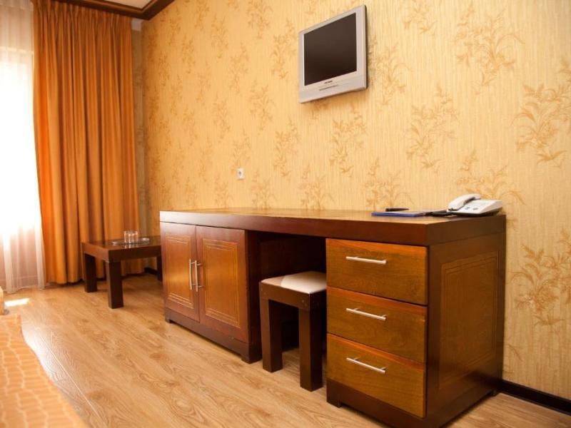 Гала Плаза Отель