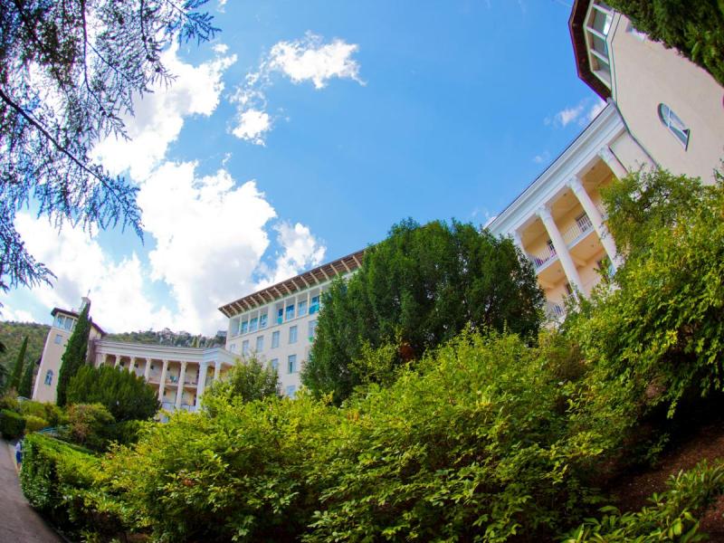 Горный санаторий