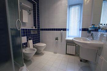 Гранд Авеню Отель