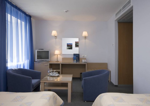 Гранд Авеню Отель