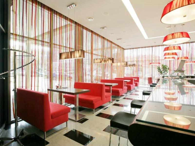 Гранд Авеню Отель