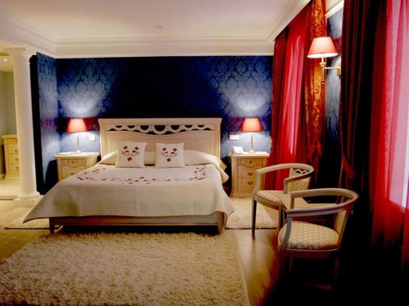 Гранд Авеню Отель