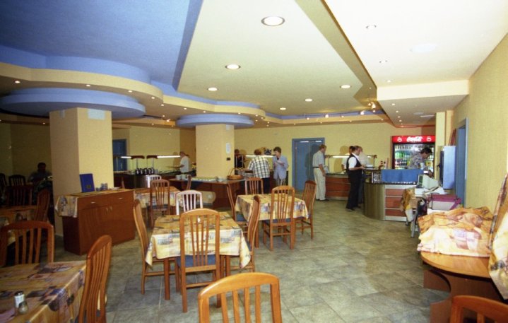 Dana Palace 
