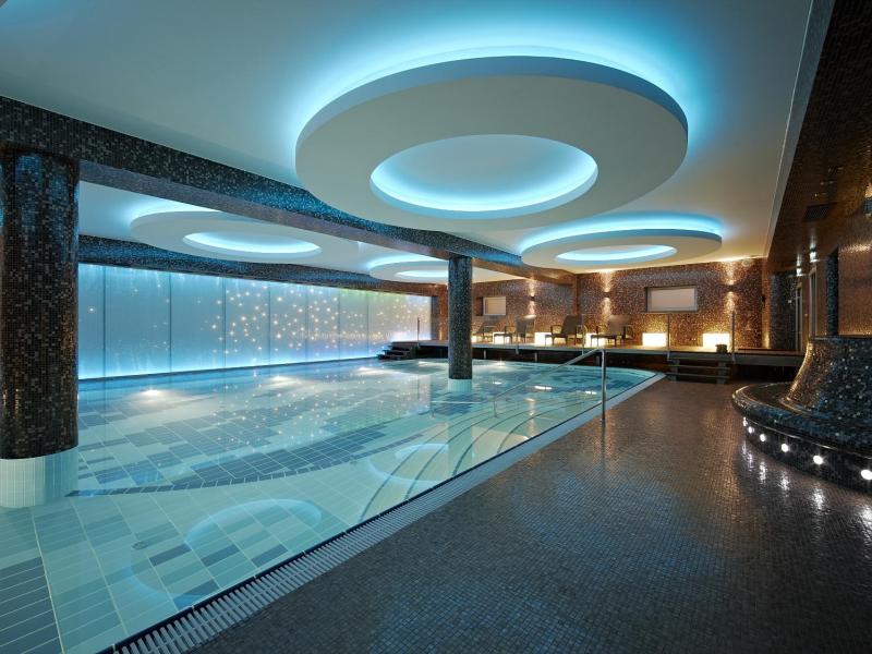 Двор Подзноева