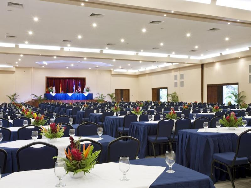 Barcelo Tambor Beach