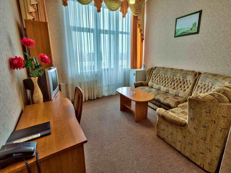 Дельфин Отель