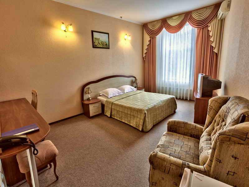 Дельфин Отель