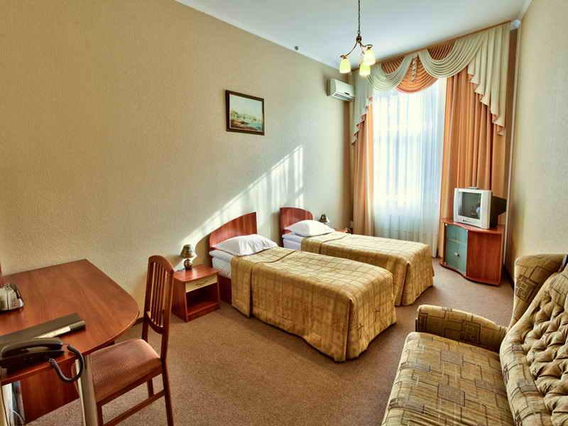 Дельфин Отель