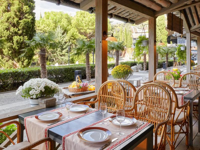 Грин Парк Ялта-Интурист