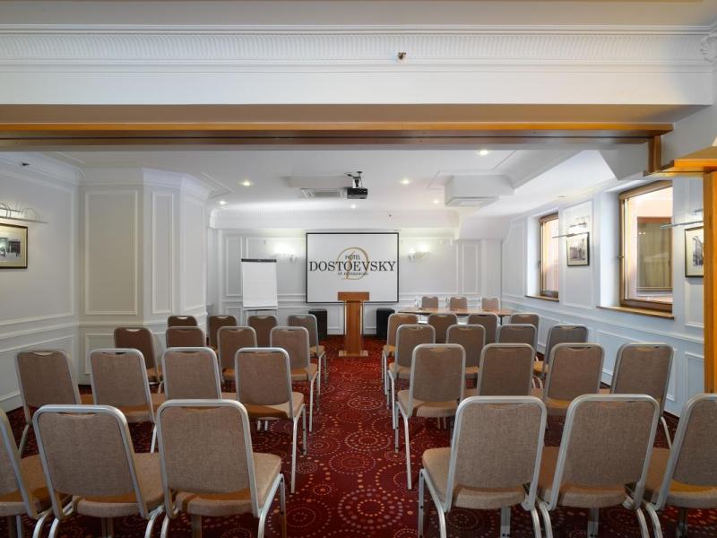 Достоевский