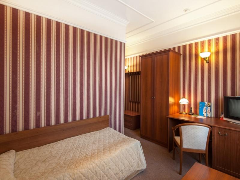 Центральный by USTA Hotels