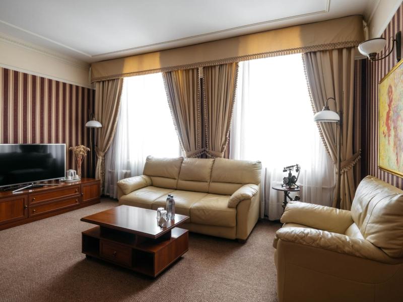 Центральный by USTA Hotels