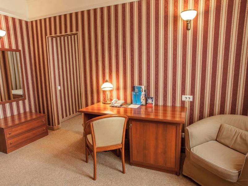 Центральный by USTA Hotels