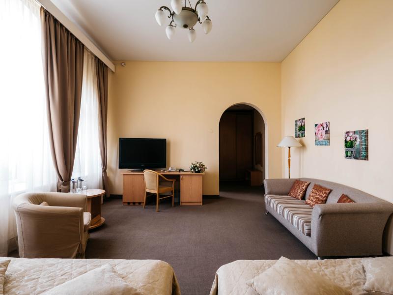 Центральный by USTA Hotels