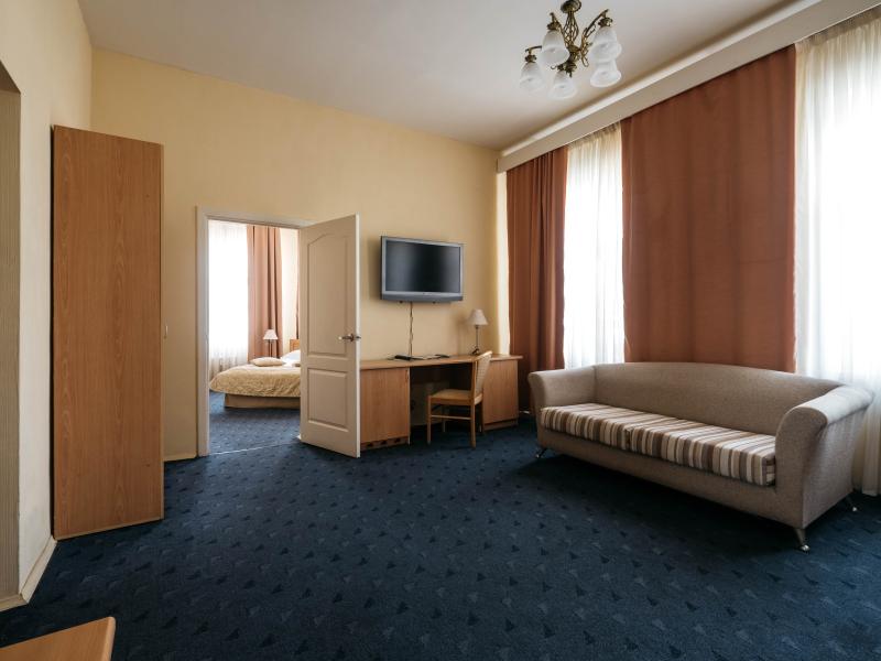 Центральный by USTA Hotels