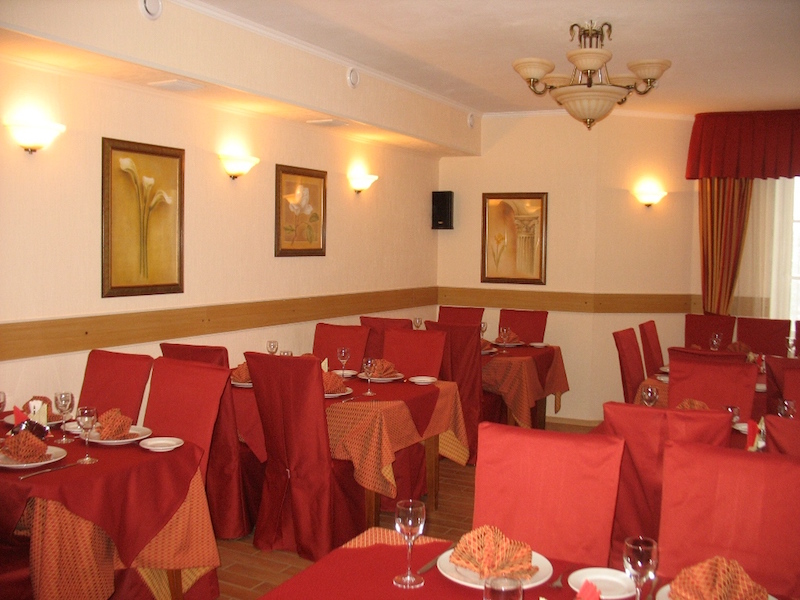 Отель Елена