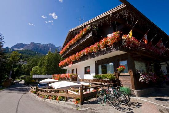 Barisetti Sport Hotel