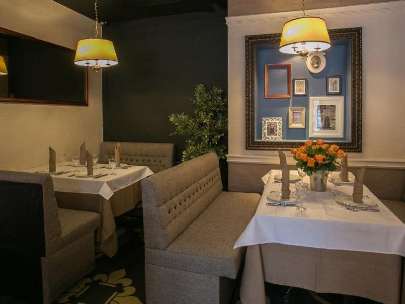 Золотая набережная