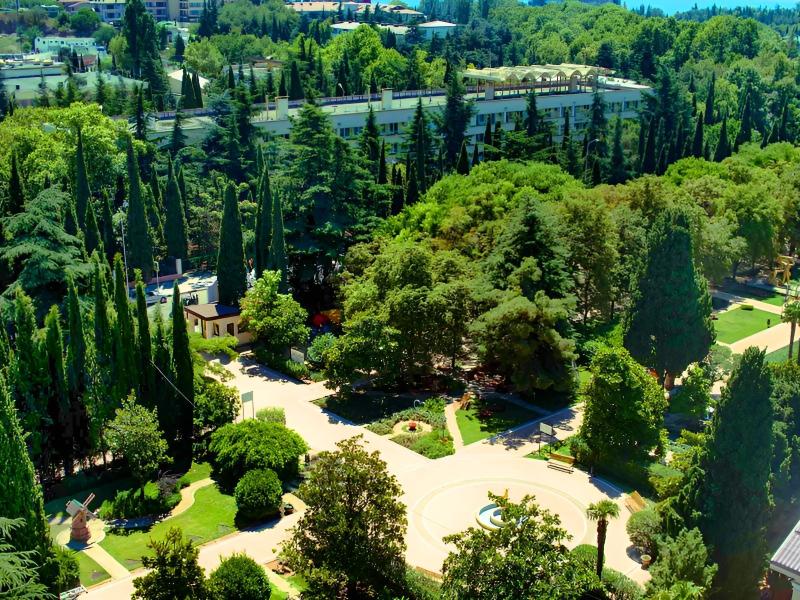 Golden Family Resort