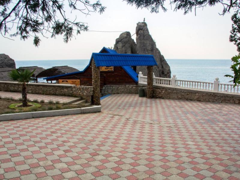 Пансионат Изумруд (Ласпи)