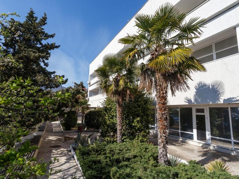 Пансионат Изумруд (Ласпи)