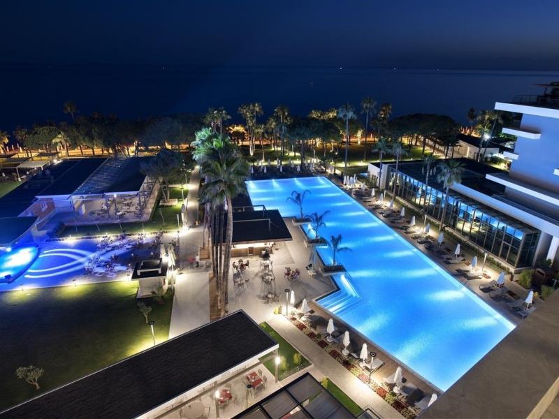 Acanthus & Cennet Barut Collection