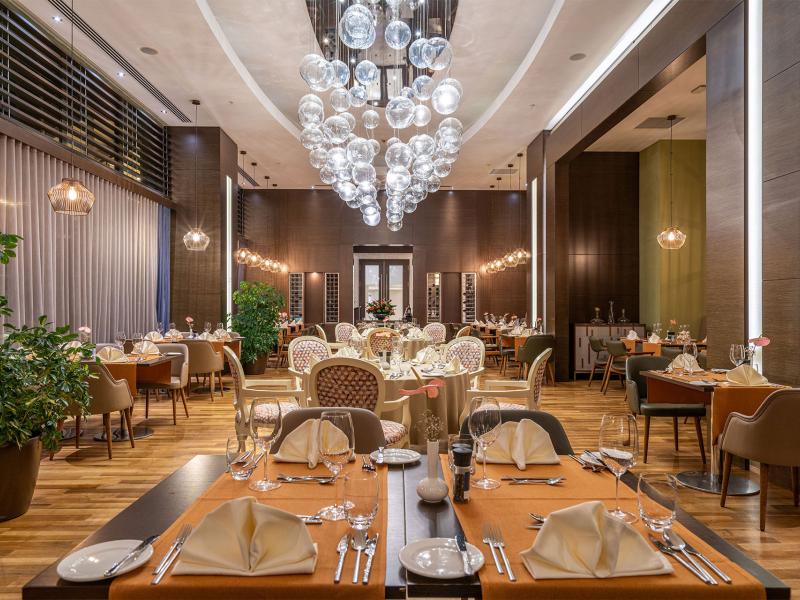 Arum Barut Collection