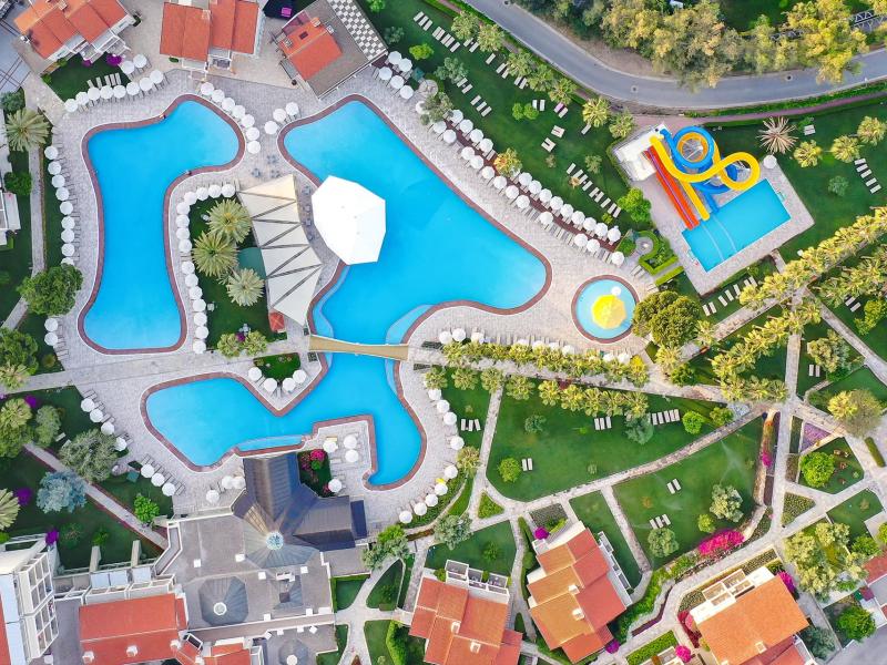 Arum Barut Collection