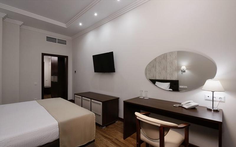 им. Челюскинцев