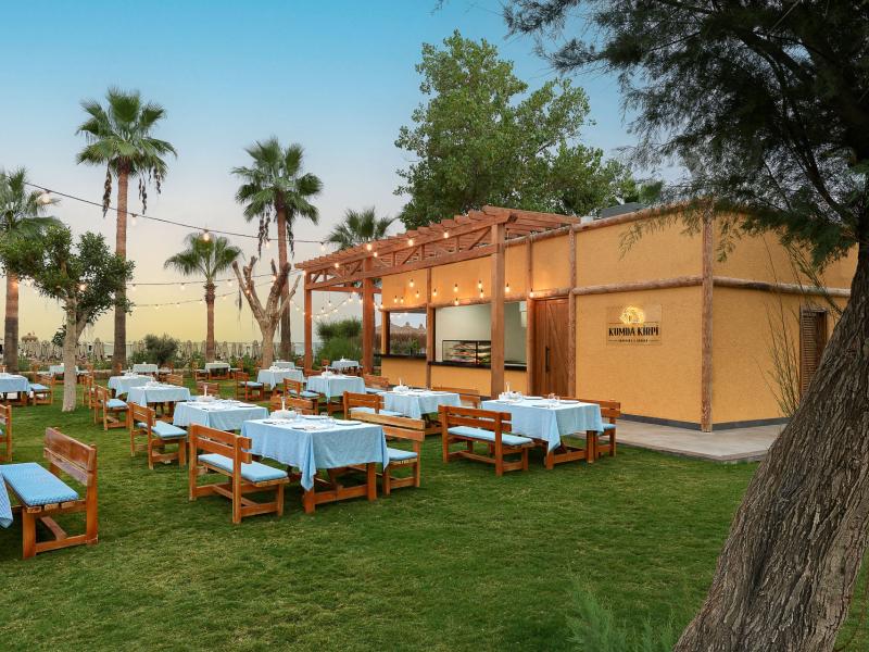 Lara Barut Collection