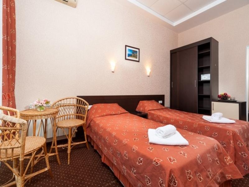 Капитан (ул. Набережная)