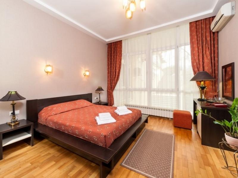 Капитан (ул. Набережная)