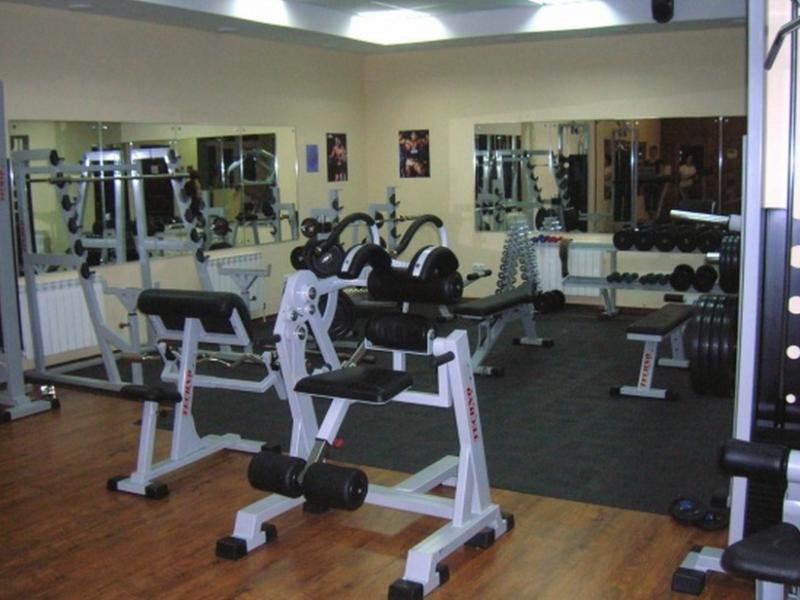 Капитан (ул. Набережная)