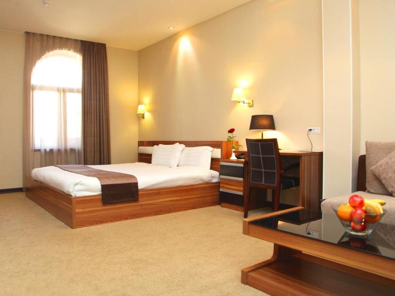 Bass Boutique Hotel