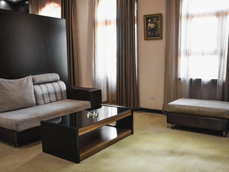 Bass Boutique Hotel