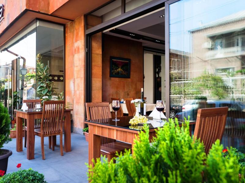 Bass Boutique Hotel